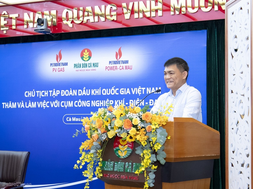 Chủ tịch HĐTV Petrovietnam Lê Mạnh Hùng làm việc với Cụm Khí - Điện - Đạm Cà Mau về định hướng phát triển